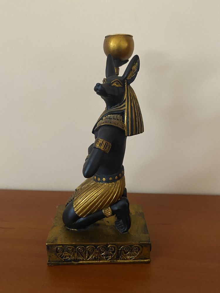 Anubis figurka świecznik