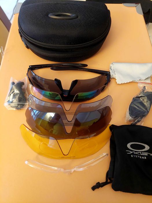 KIT Óculos Oakley  para Ciclismo,  Air Soft ou outros desportos.