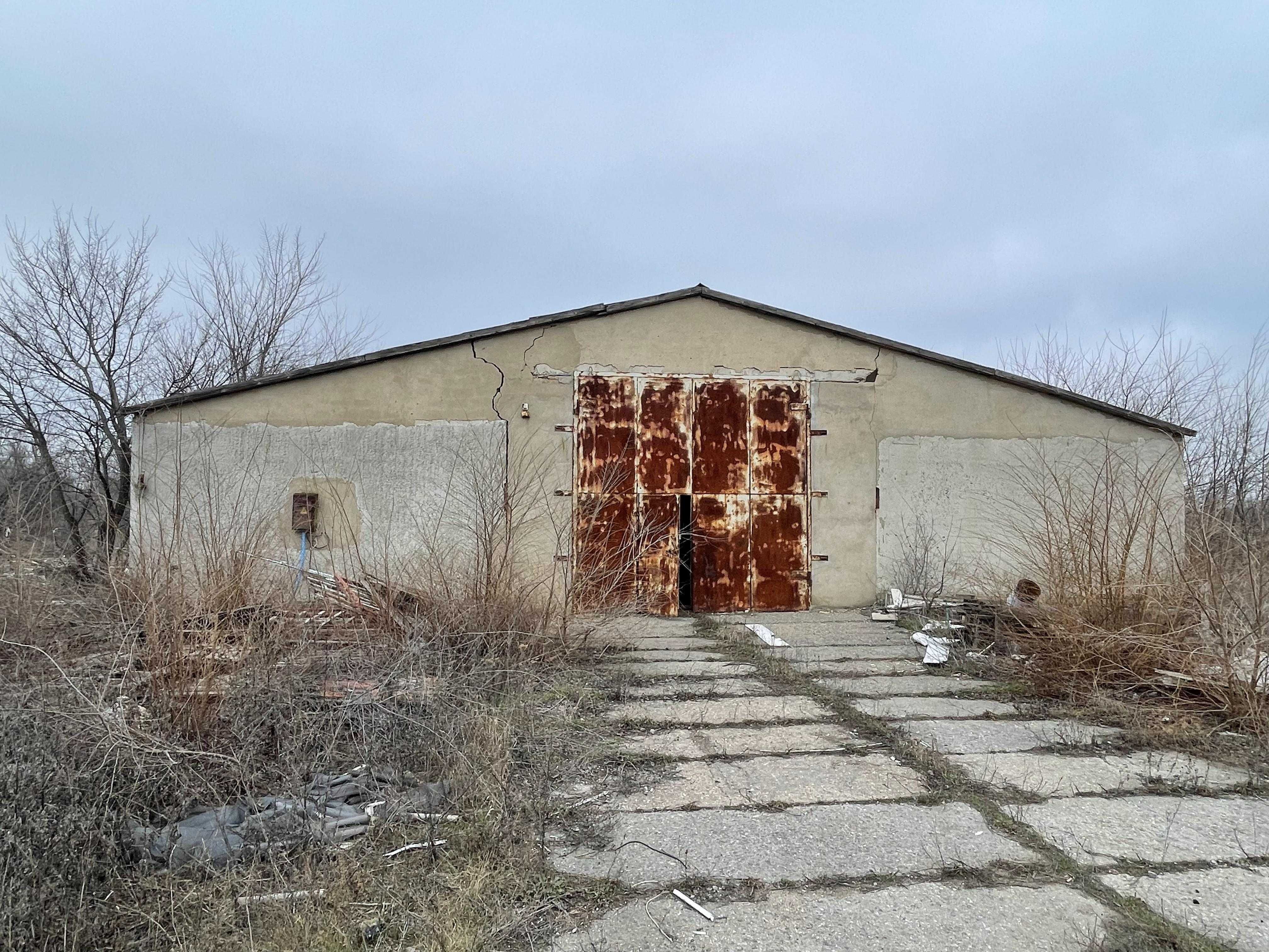 Херсонское шоссе база земля 1 га склад 600кв.м. цена 100 тыс.у.е.
