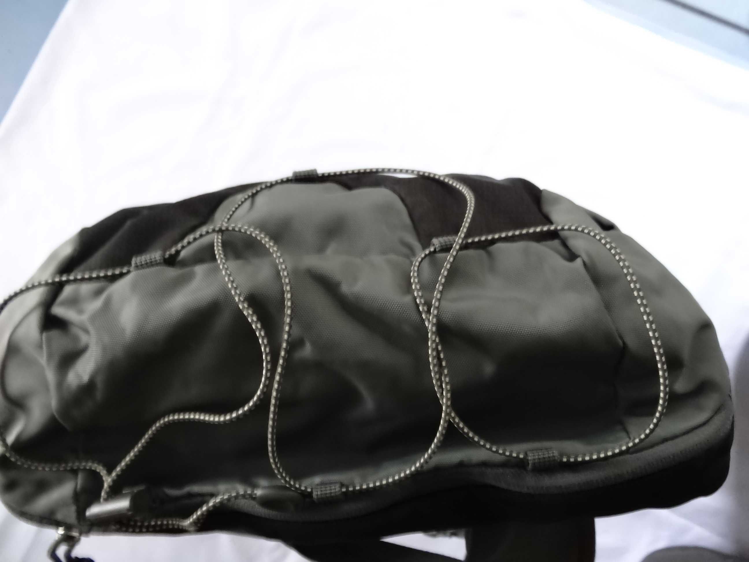Plecak KARRIMOR KODIAK 30 Pokrowiec przeciwdeszczowy
