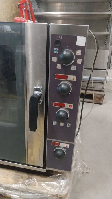 Piec konwekcyjno-parowy Dexion – 400 V, 7900 W, miejsce na 6 × GN 1/1