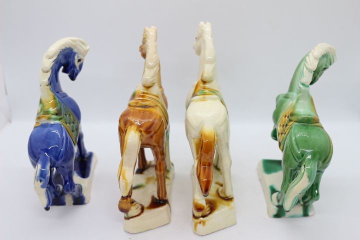 4 Cavalos Porcelana Chinesa Antiga Dinastia Tang 3 cores anos 70