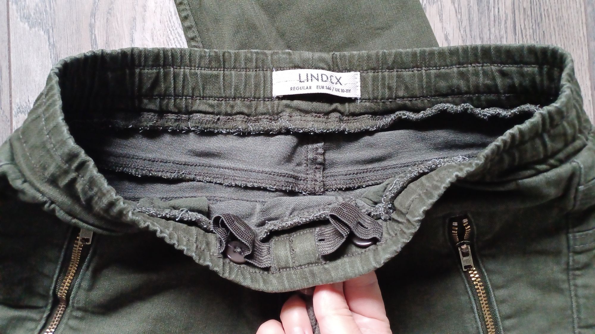 Spodnie chłopięce Lindex bojówki 146