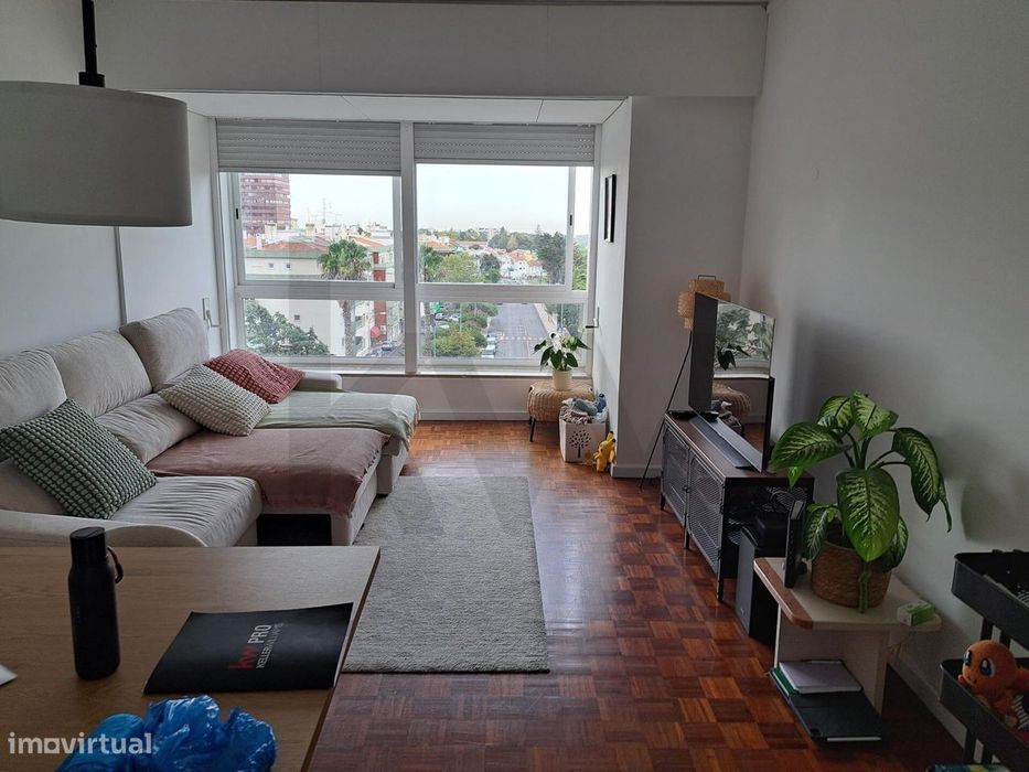 T2 com parqueamento para arrendamento em Oeiras