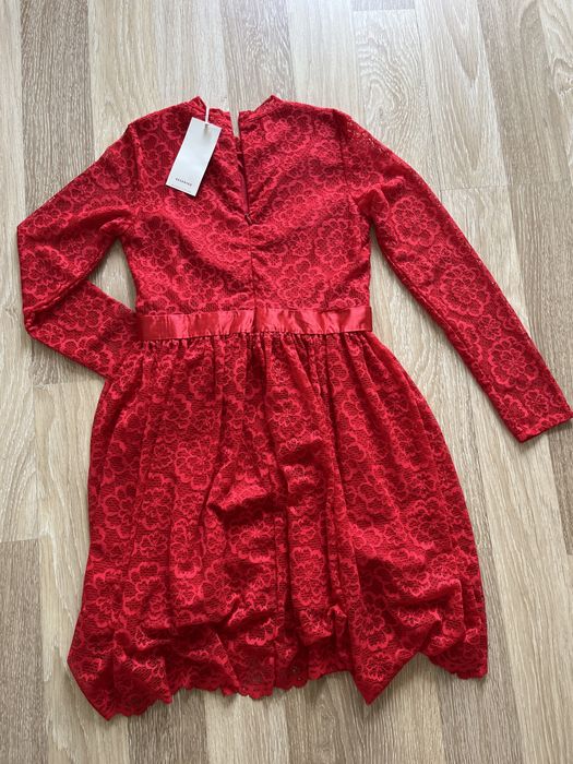 Sukienka reserved r. 146