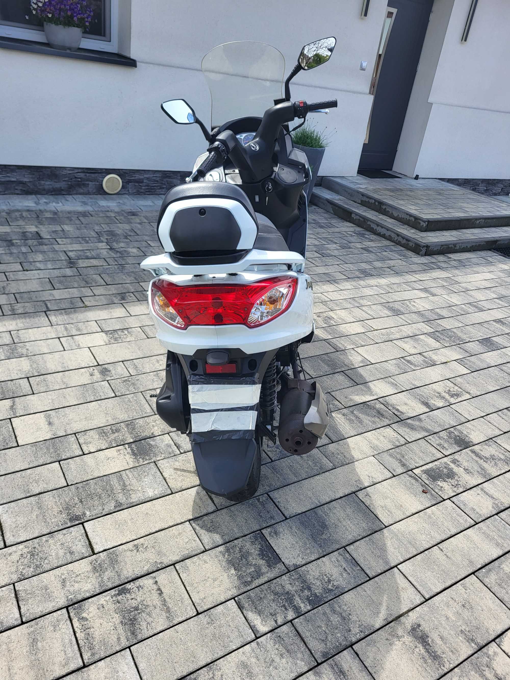 SYM Joyride 125  Biiały, mały przebieg