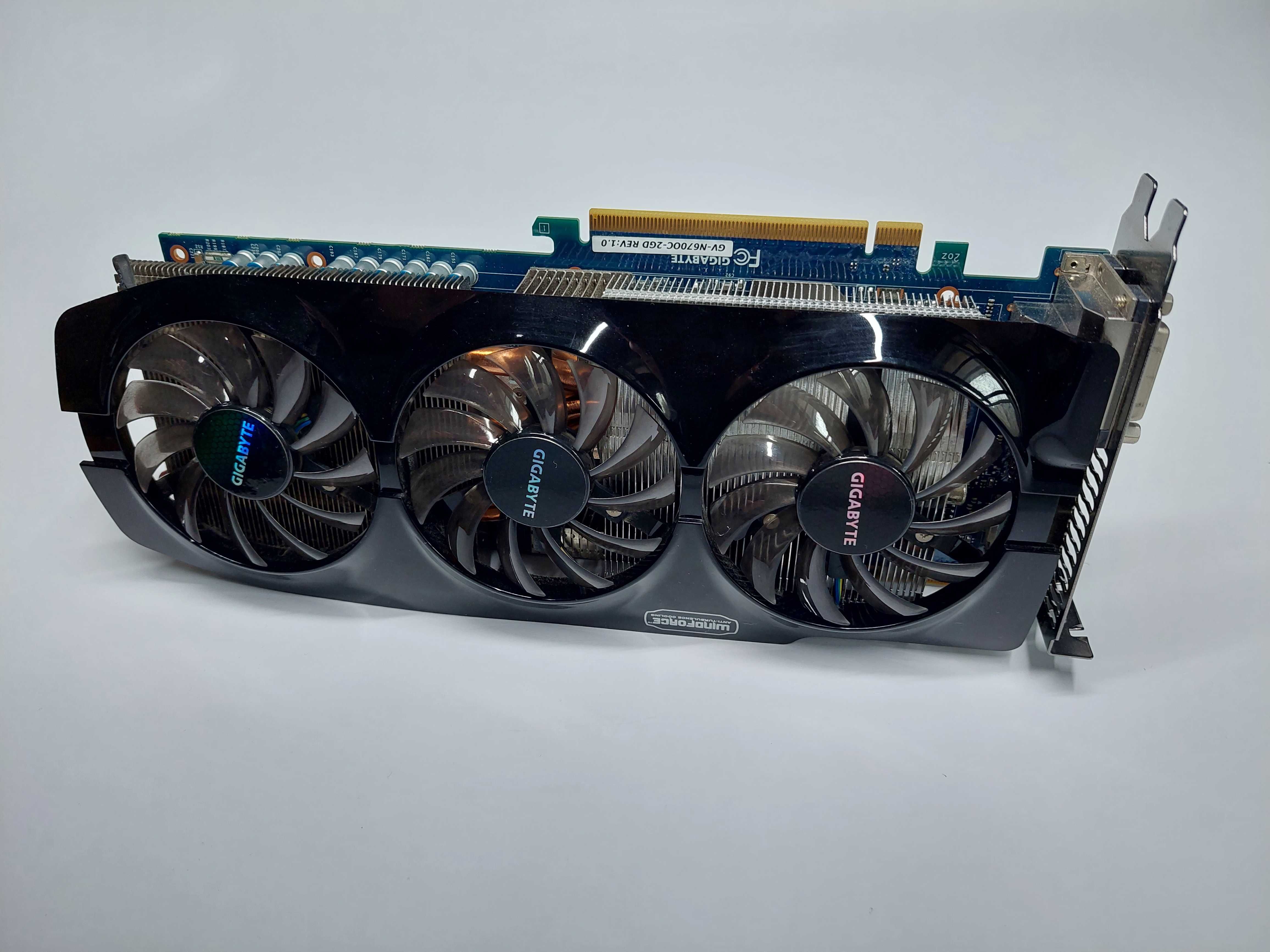 Відеокарта GTX 670 2 gb | GV N 6700C 2048MB 256-bit GDDR5