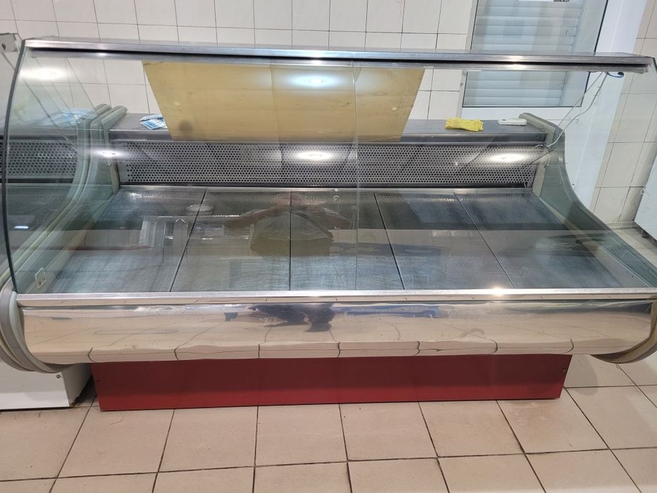 Холодильні вітрини, кондиціонер