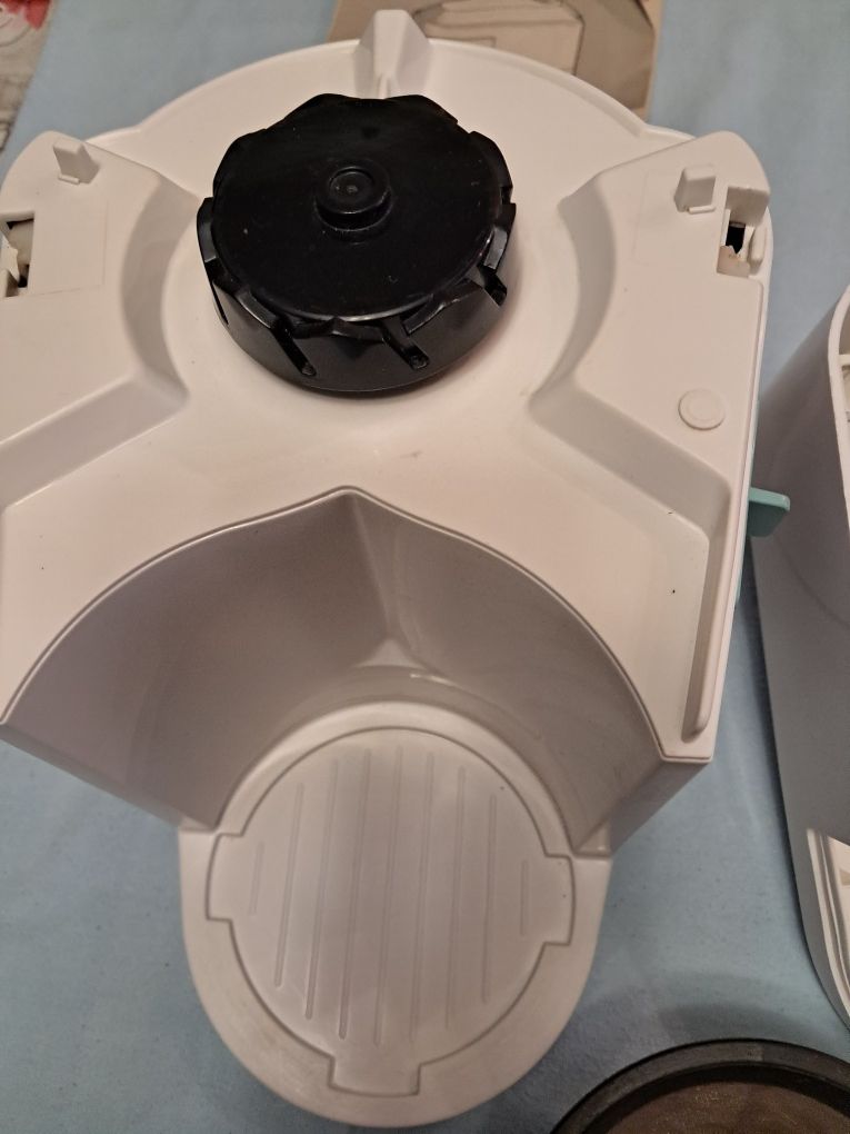 Соковыжималка PHILIPS HR 2820