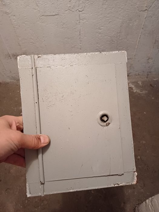 Drzwiczki do komina, wyczystka