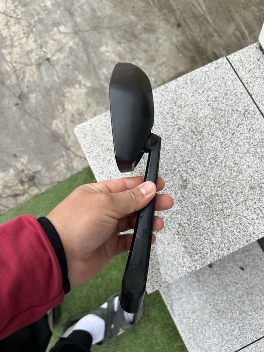 Дзеркало ліве хорошої якості