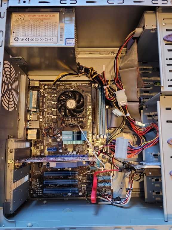 Komputer PC AMD II X2 - GF GT120, 4GB, Win10