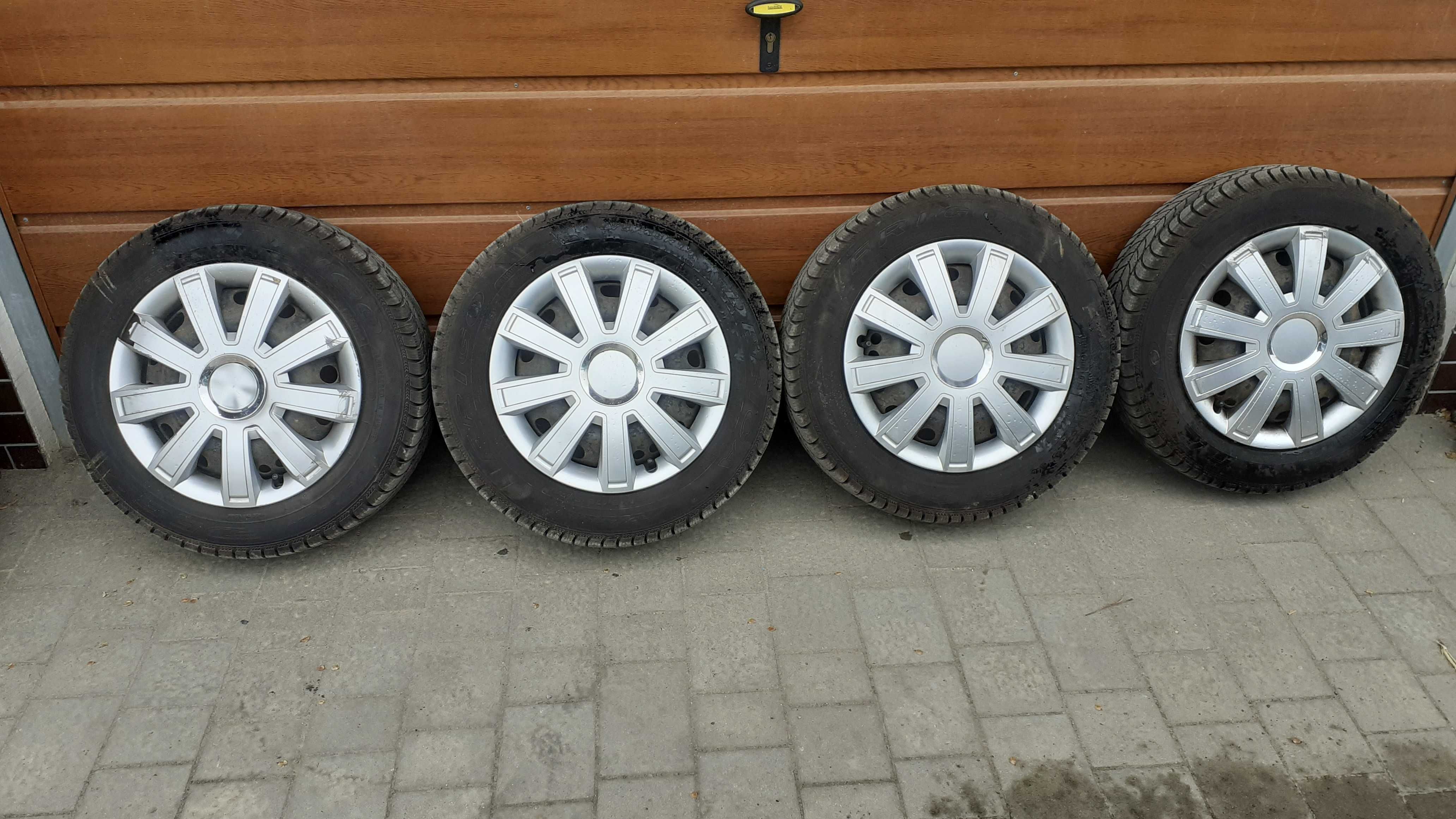 Koła/opony i felgi/do Opla i inne.Rozstaw śrub 4x100 Nowe opony Dębica
