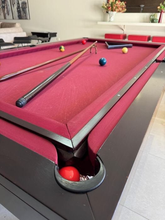 Mesa de bilhar normal. Livre