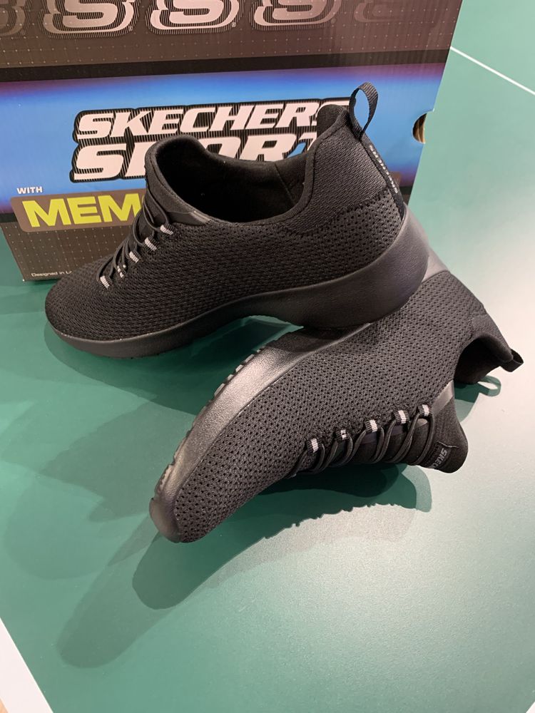 Кросівки чоловічі  Skechers Dynamight ( Оригінал )