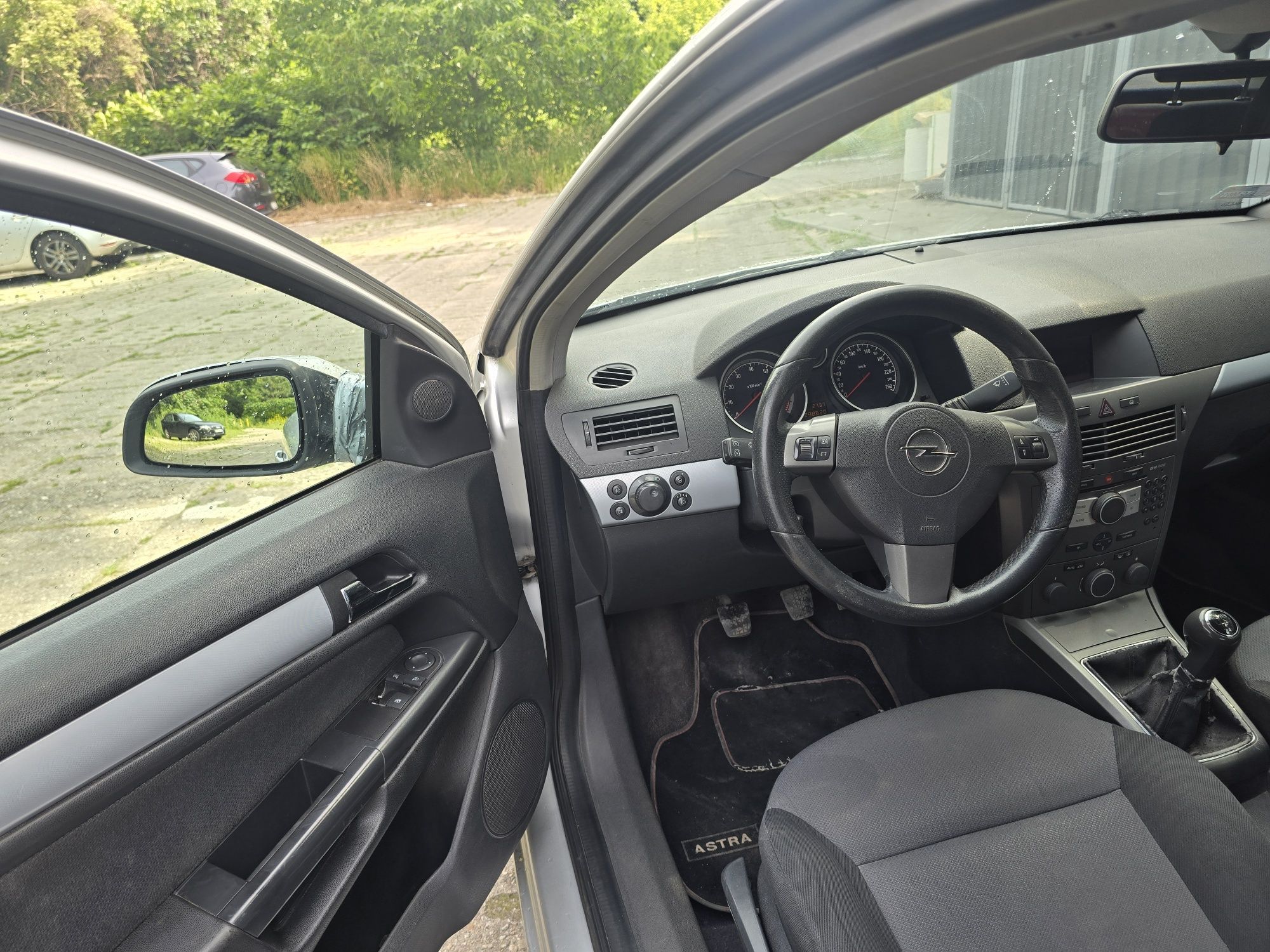 Astra gtc 1.6 LPG klima tanio