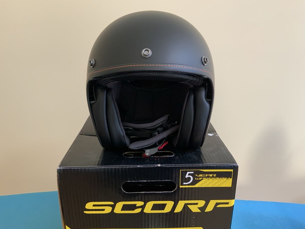 Мотошолом Scorpion Belfast EVO