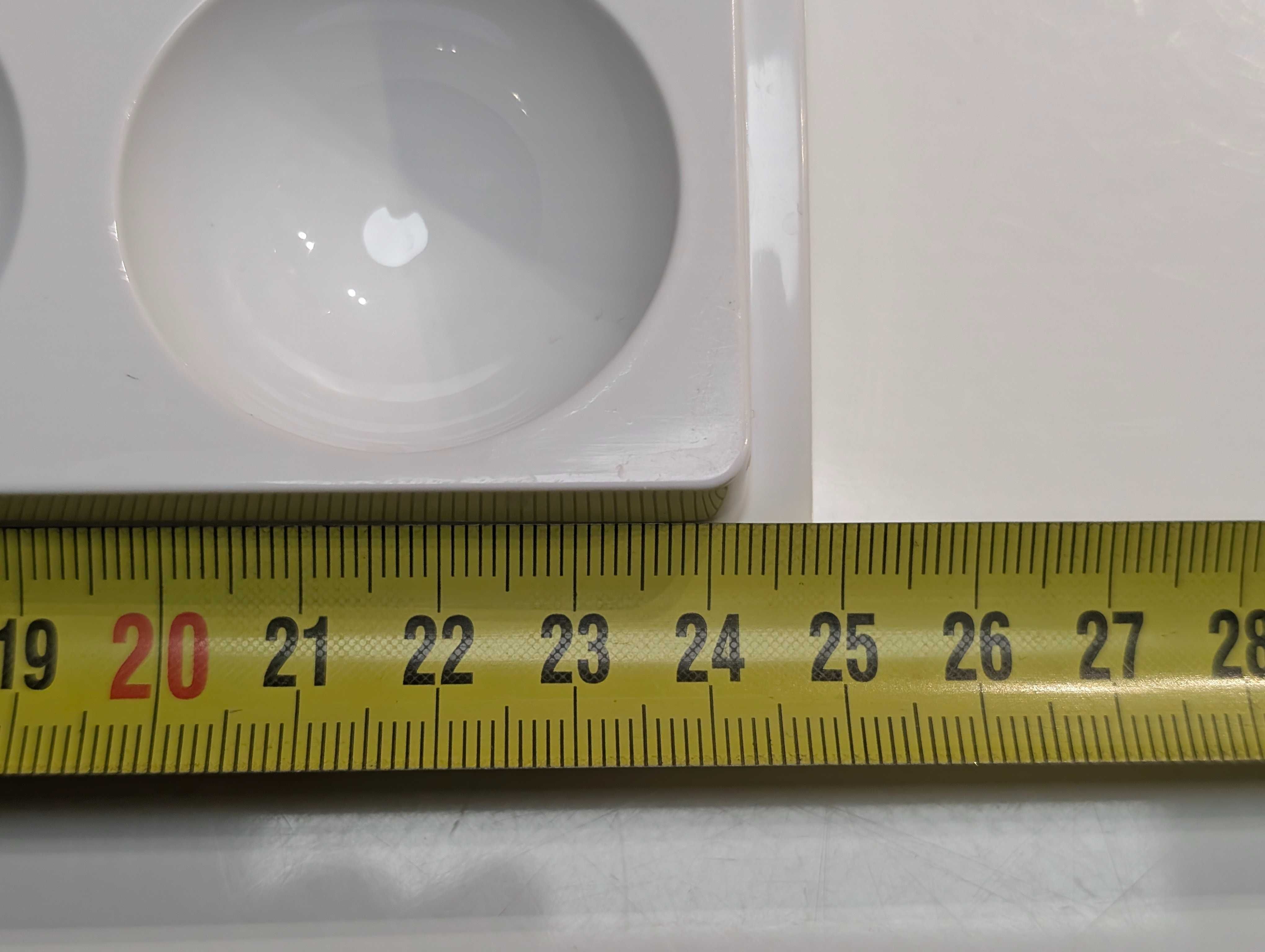 podstawka na jajka do lodówki Liebherr lub inych, dł. ok 25cm