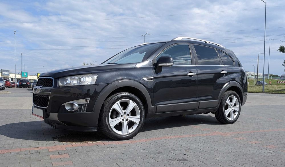 Chevrolet Captiva 2011r 2.2D Automat 4x4 wersja LTZ  7 miejsc Tani SUV