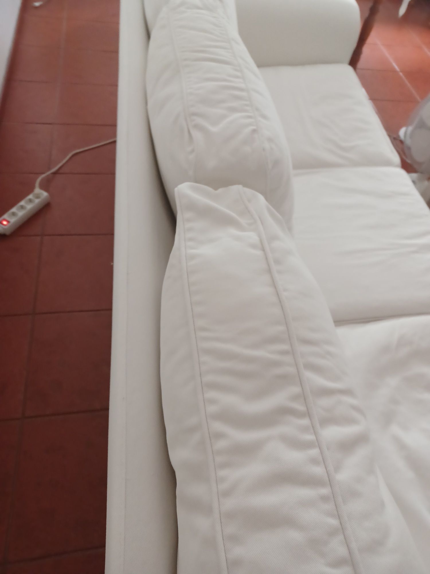 Vendo sofá  Ikea Ektorp 3 lugares