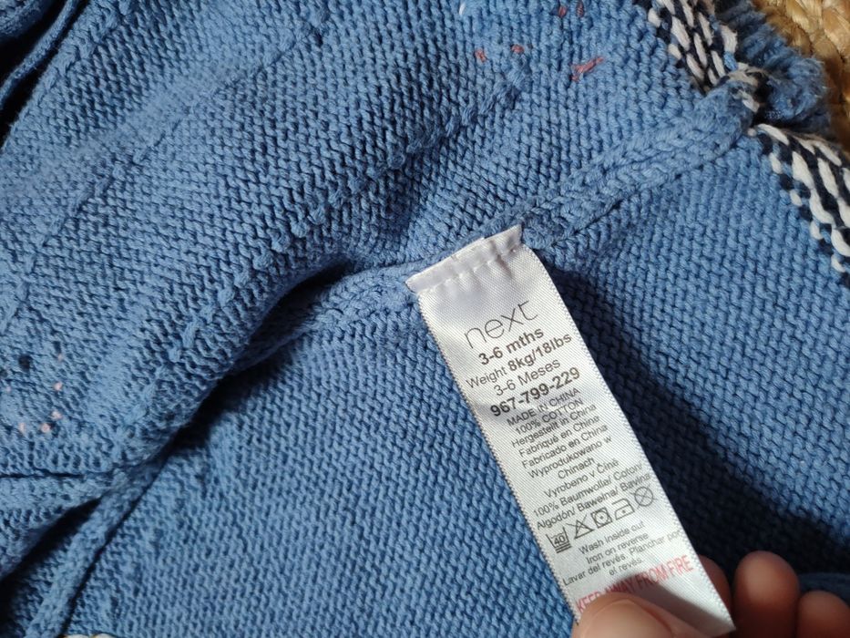 Sweterek niemowlęcy dla dziewczynki jesień