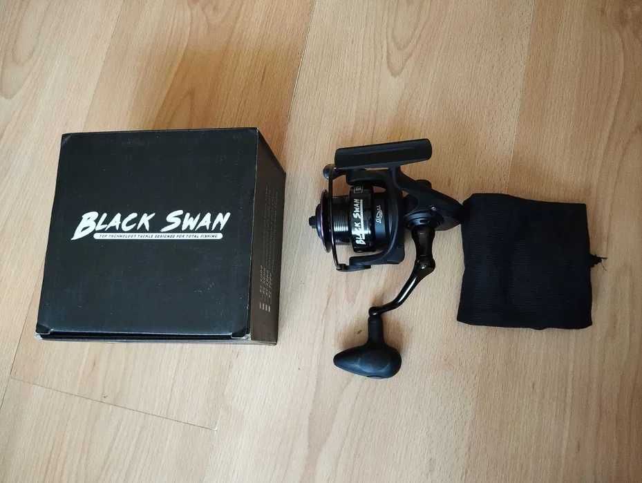 Kołowrotek feeder BS 4000 CAMEKOON Black Swan klips okrągły
