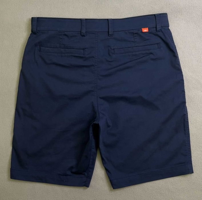 Spodenki Nike Golf Chino roz. 35