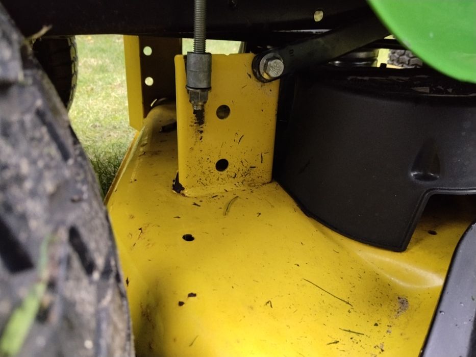 Kosiarka traktorek John Deere D 105