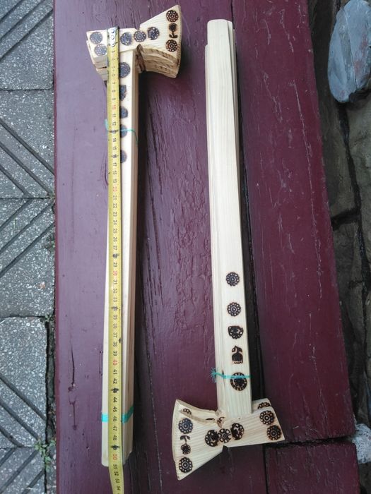 Топорик дерев'яний.