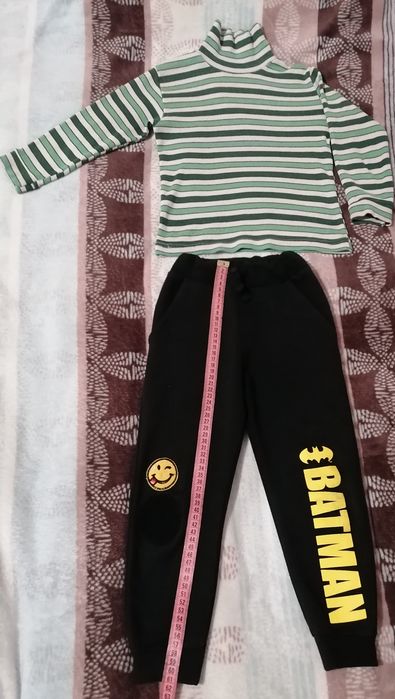 Спортивные штаны для мальчика 104р. 4-5 лет Sinsay+гольф в подарок