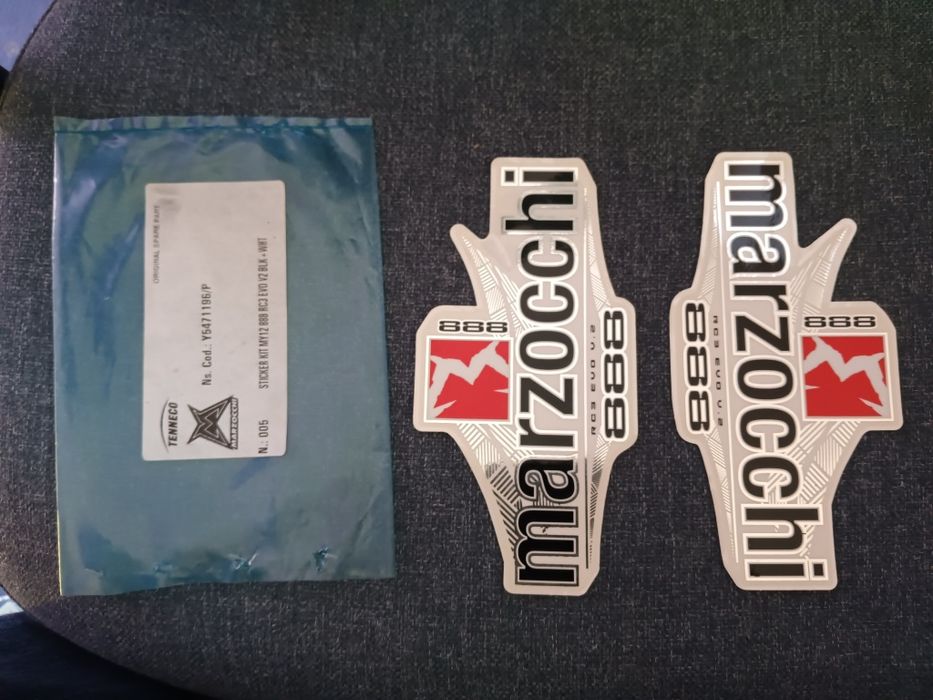 Komplet naklejek Marzocchi 888 RC3 EVO V2