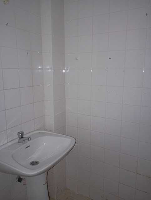 Casinha em Banda na zona histórica - T2 + Loja comercial