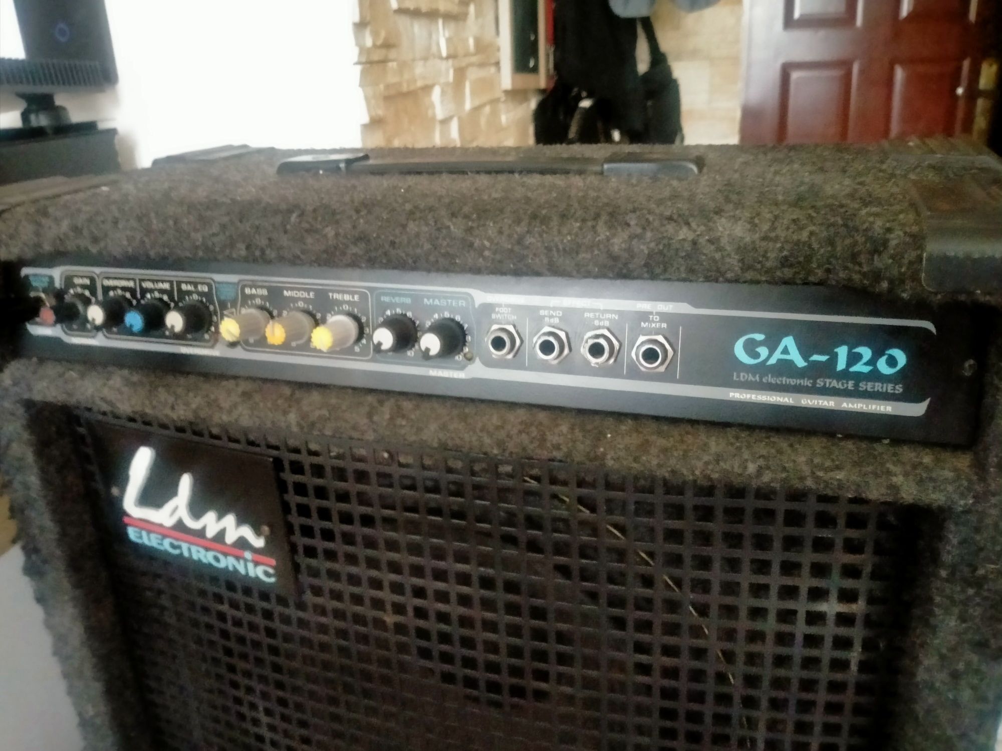 Sprzedam wzmacniacz piec gitarowy Ldm