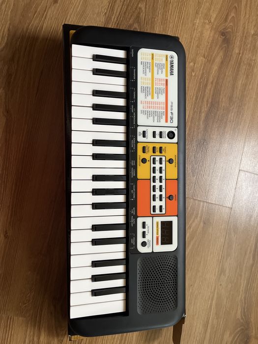 Синтезатор Yamaha PSS-F30
