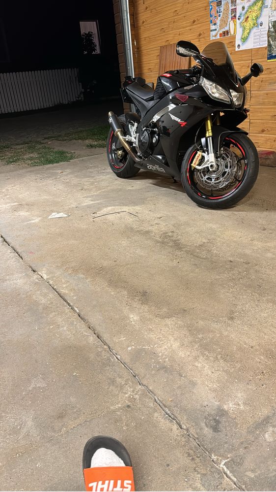 Aprilia RSV4 1000 R APRC ABS - Doinwestowana
