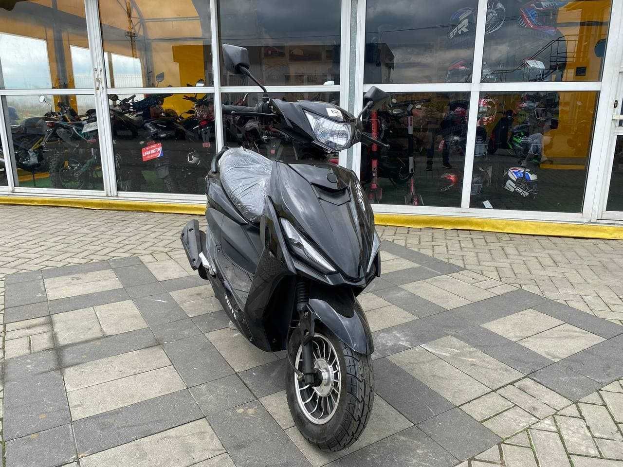 Скутер FORTE JOG 80 cc