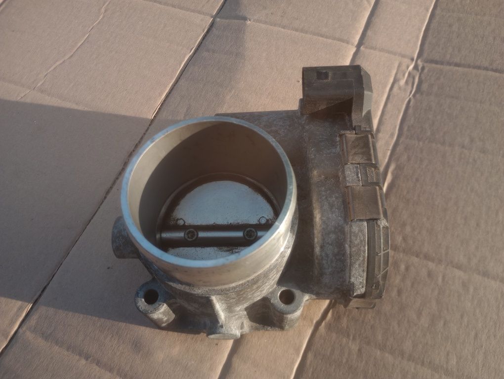 Audi a4 b5 a4b5 a6C5 A6 C5 Passat B5 1.8T przepustnica 06B.133.062.B