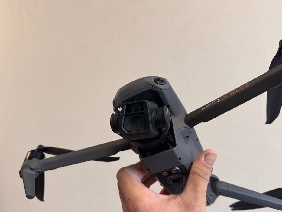 Продам Mavic 3 E