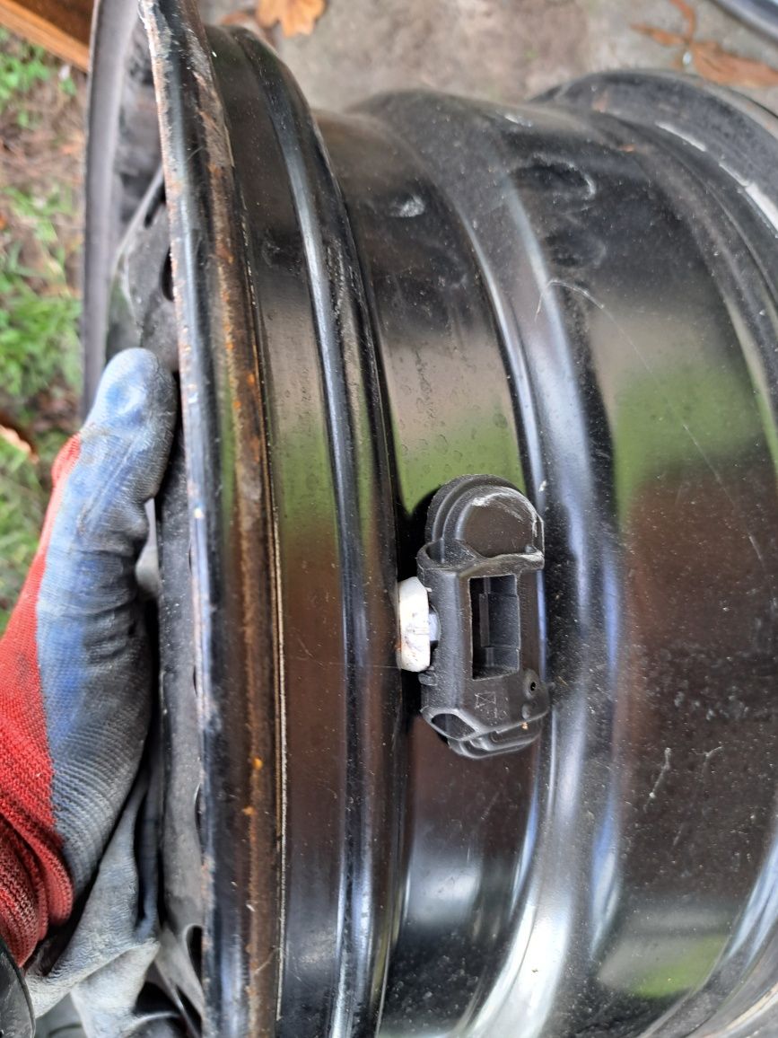 Felgi stalowe z czujnikami  16" Opel 5 x 115   mokka,astra,