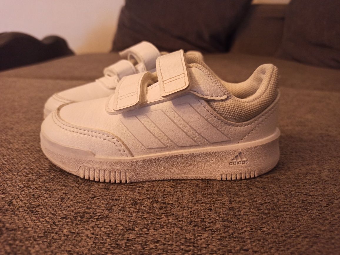 Adidas Tensaur - Tamanho 24