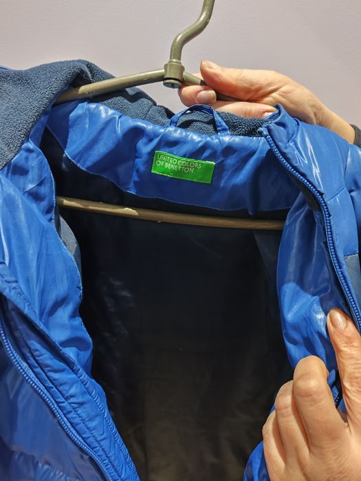 Продам пухову куртку