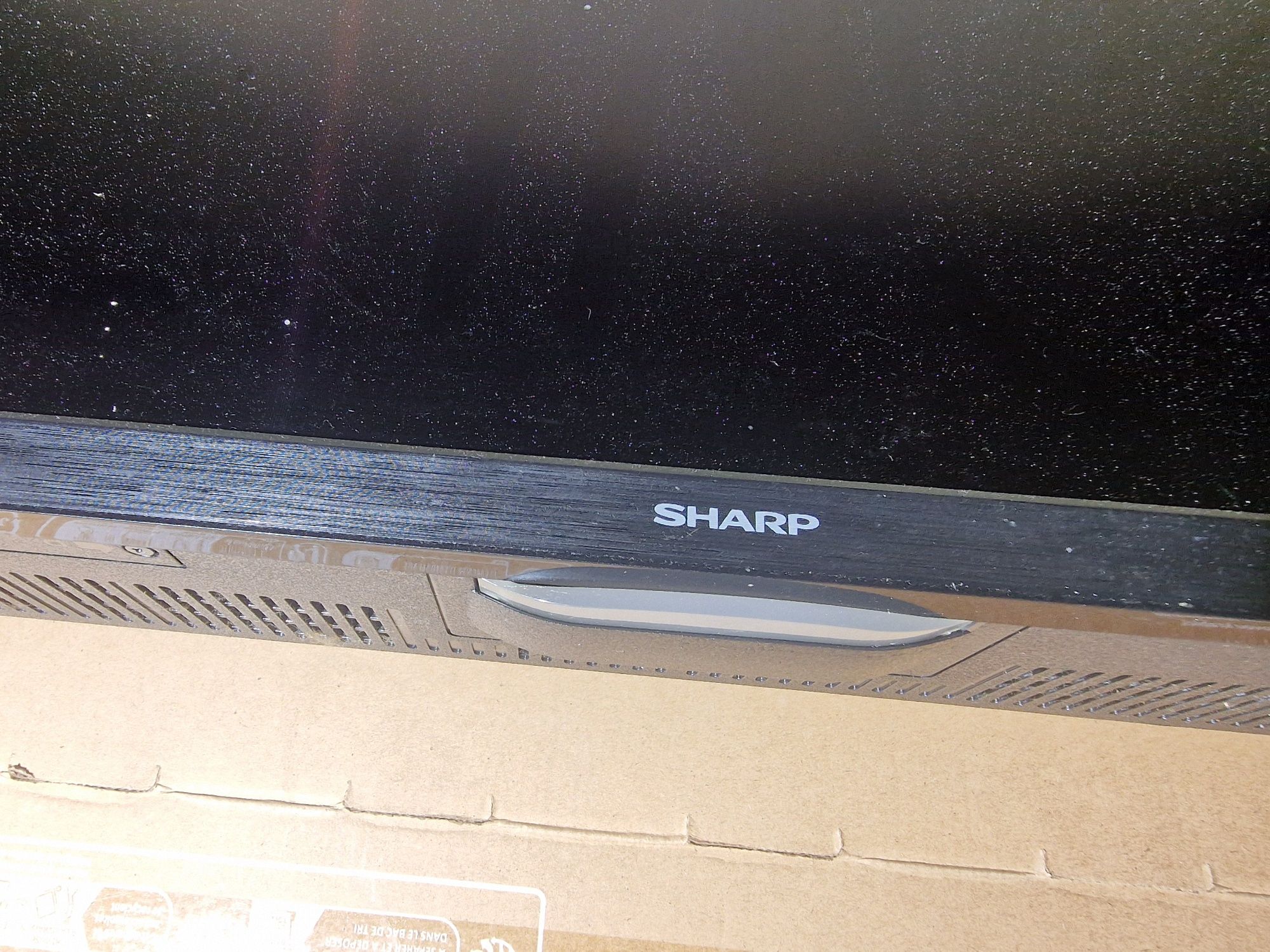 TV LCD Sharp 40" model 40BF5E