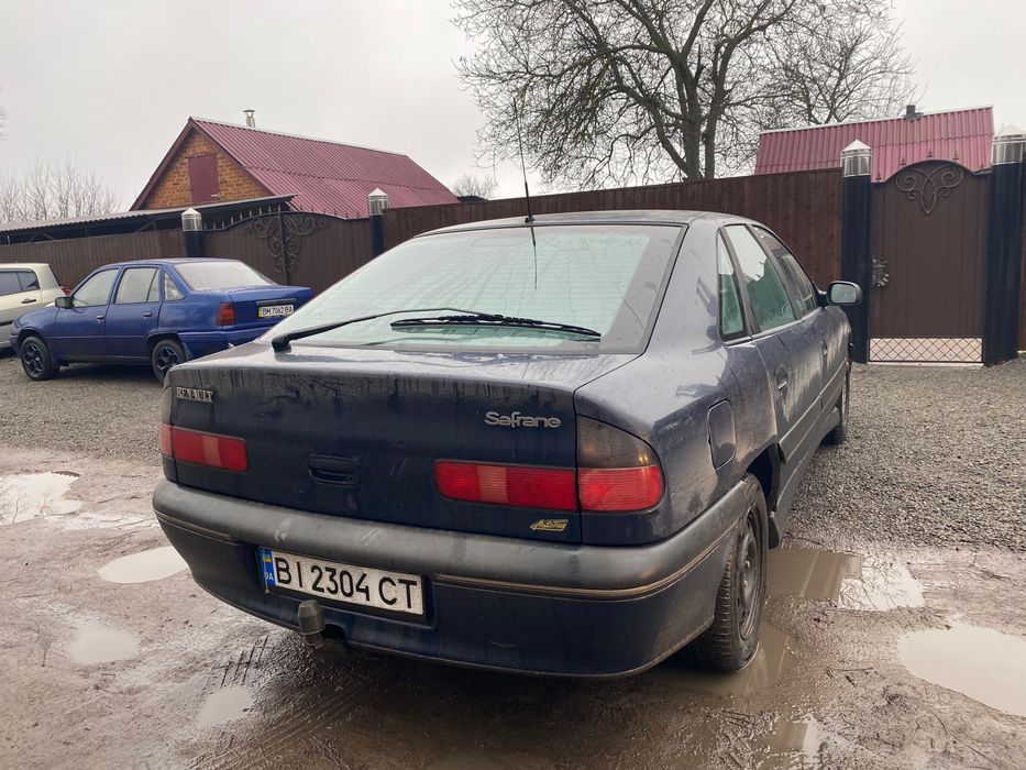 Продам автомобіль Renault Safrane 1998 року