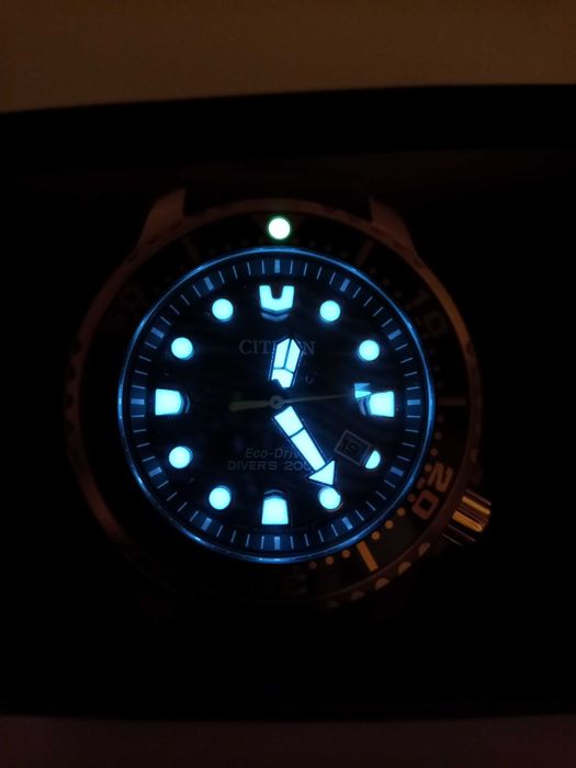 Японские мужские 200м дайверские часы Citizen Eco-Drive BN0163-00H