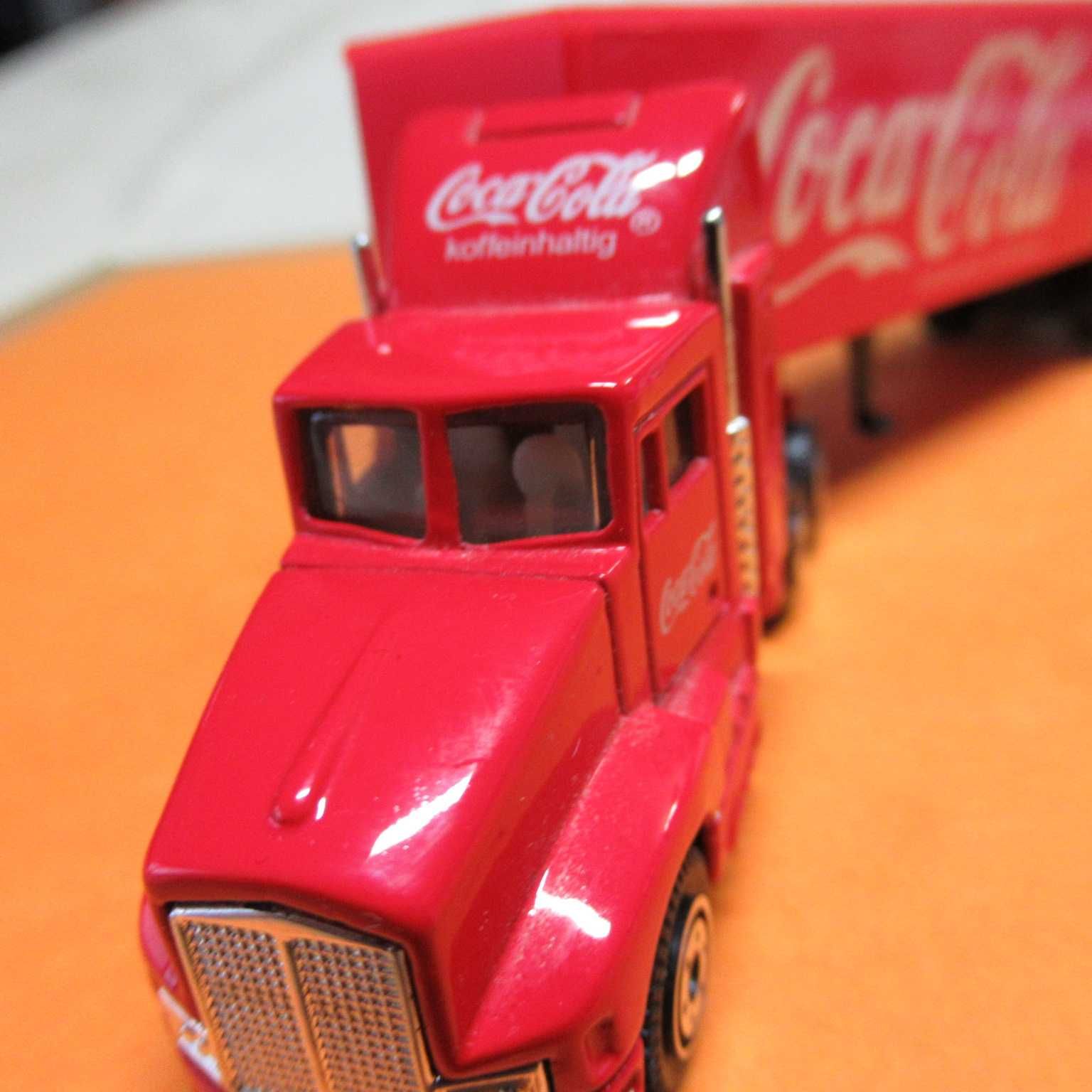 (122/28)-camião transporte  da Coca Cola novo