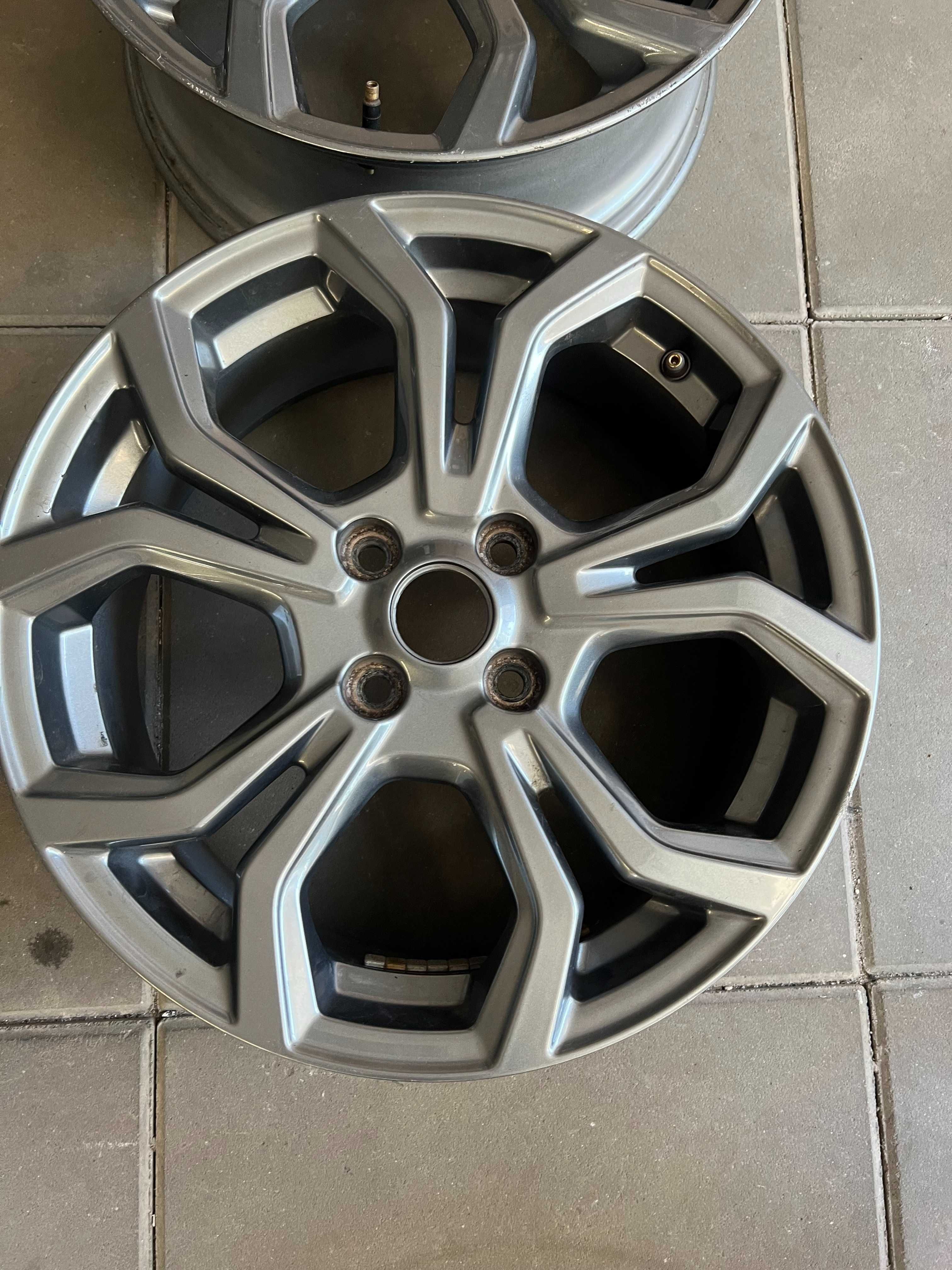 Oryginalna felga aluminiowa 7Jx17H2 ET 47.5 4x108 Ford Fiesta ST MK8