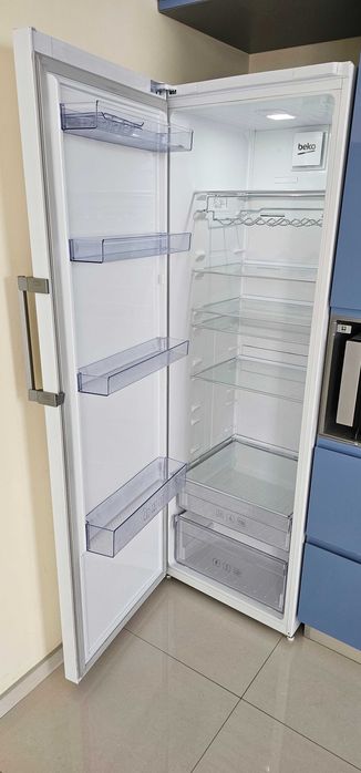 Холодильна камера ВЕКО RSNE445E22