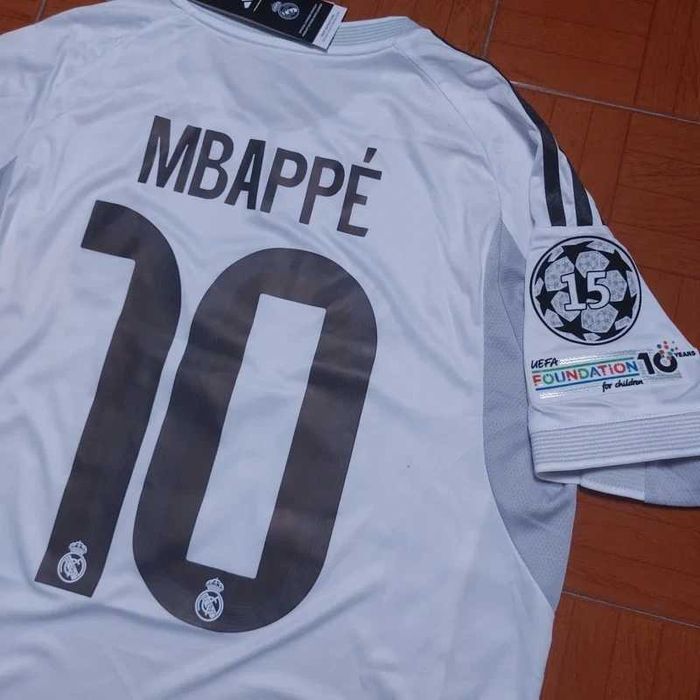 Camisola Principal Real Madrid 2025/26 - MBAPPÉ 10