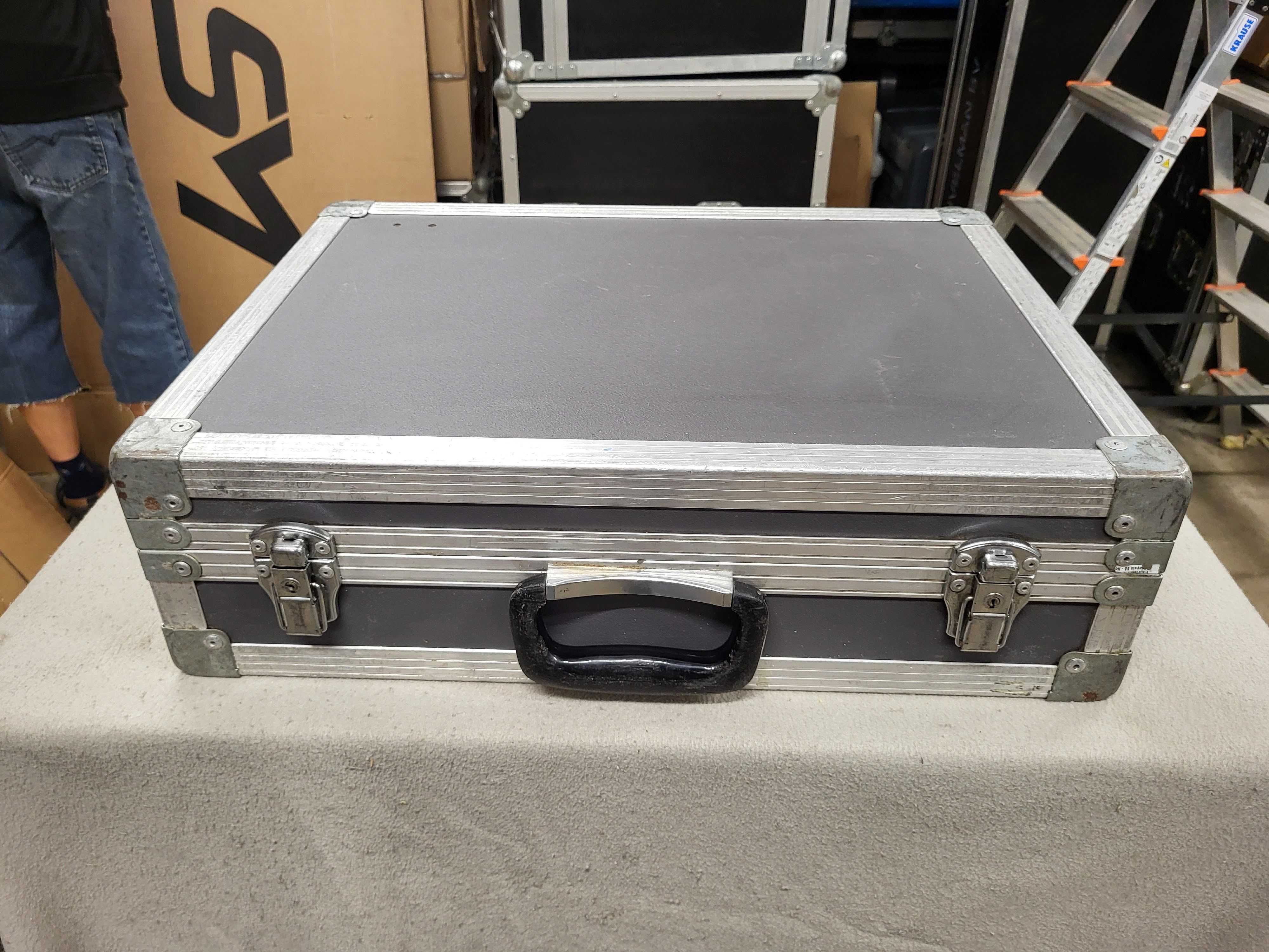 Walizka 50x36x13 flightcase kejs flight case //