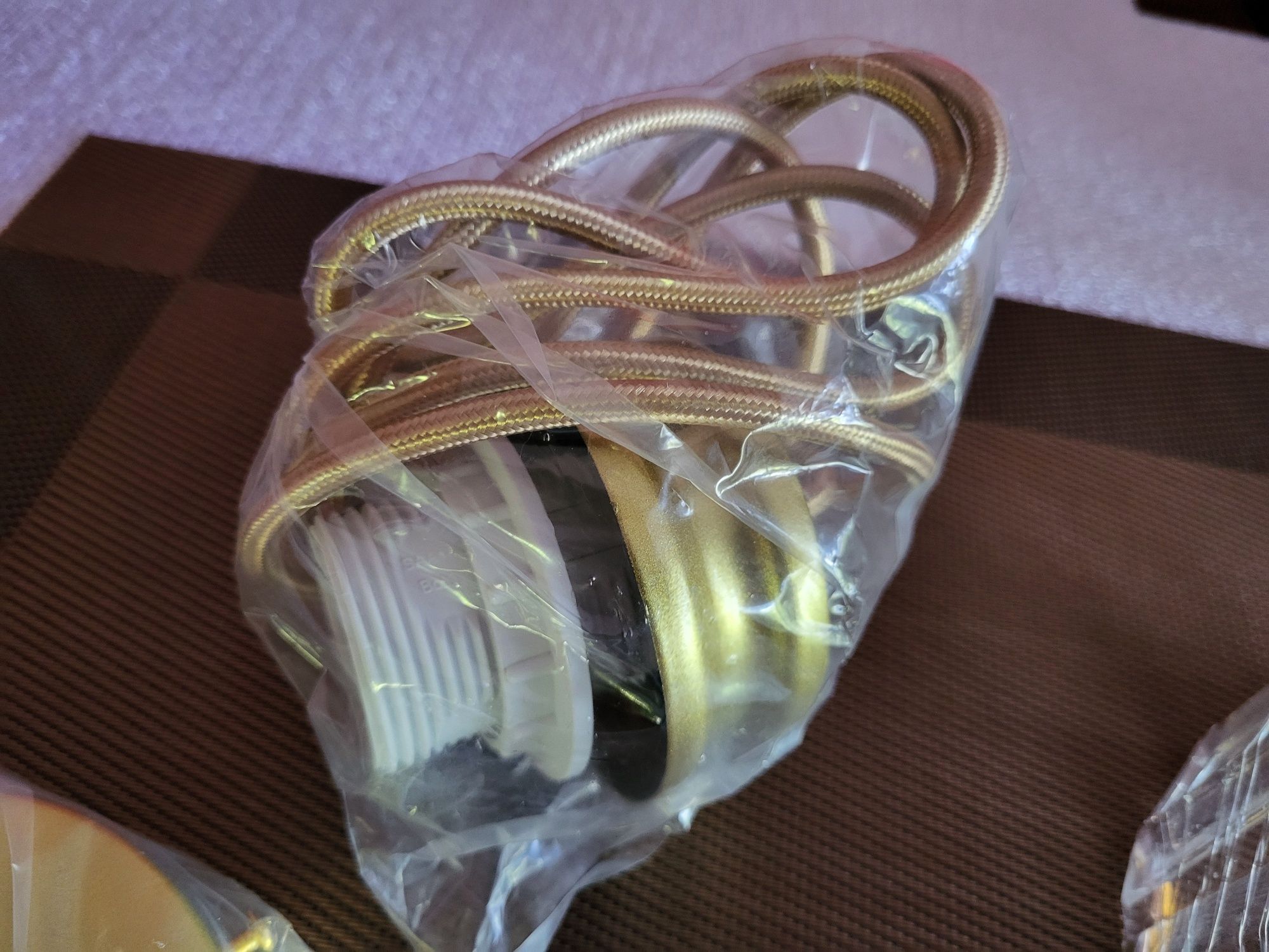 Lampa wisząca  pojedyncza nowa